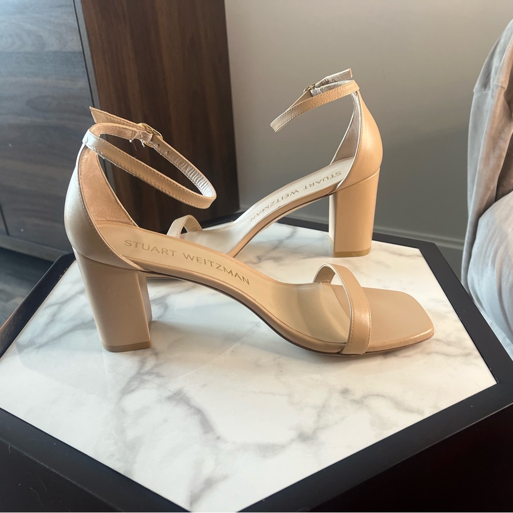 Stuart Weitzman Nudistcurve strappy sandals beige US 10